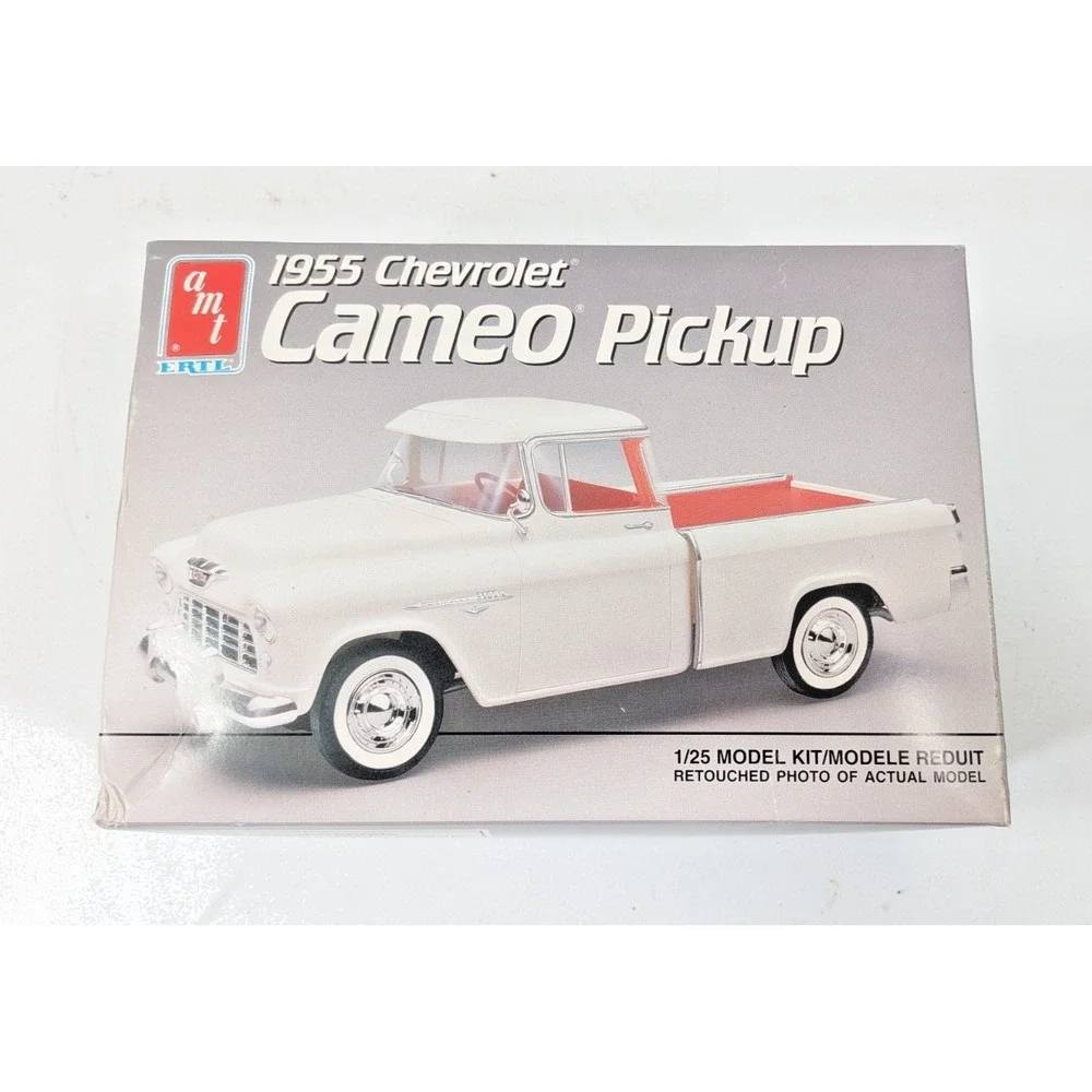 1955 Chevrolet Cameo Pickup 1/25 AMT ERTL Model Kit NEW Unbuild some Box Wear